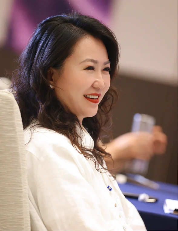 交流时的笑容