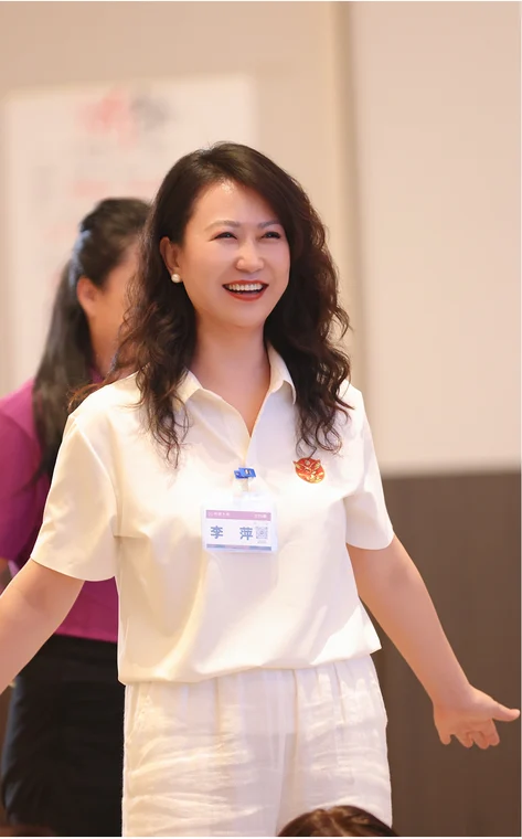 参与活动时的笑容