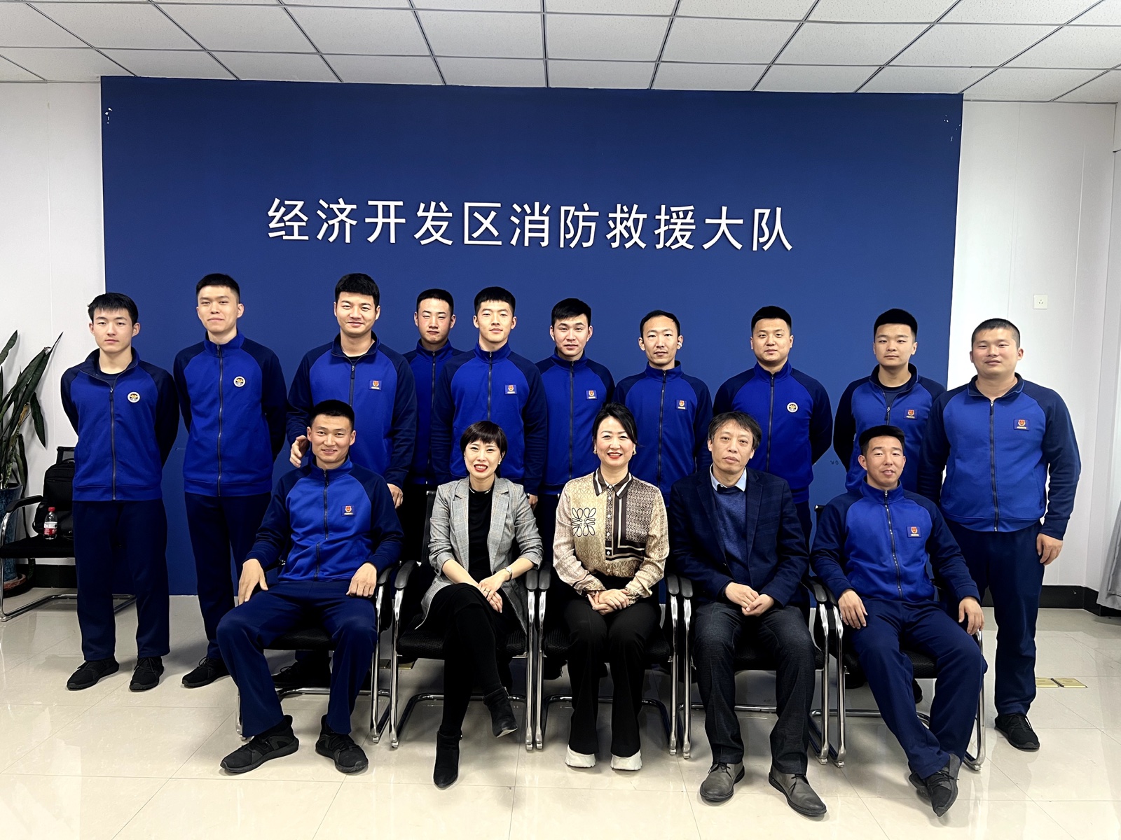 讲座活动合影